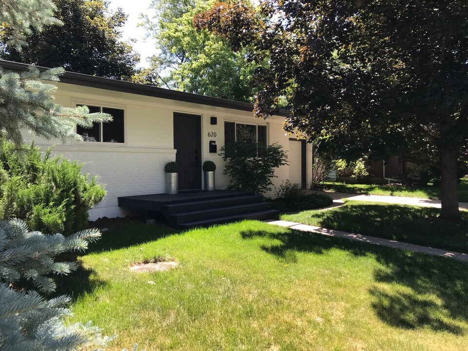 620 S 42nd St in Boulder, CO - Building Photo