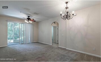 7801 Point Meadows Dr in Jacksonville, FL - Building Photo - Building Photo