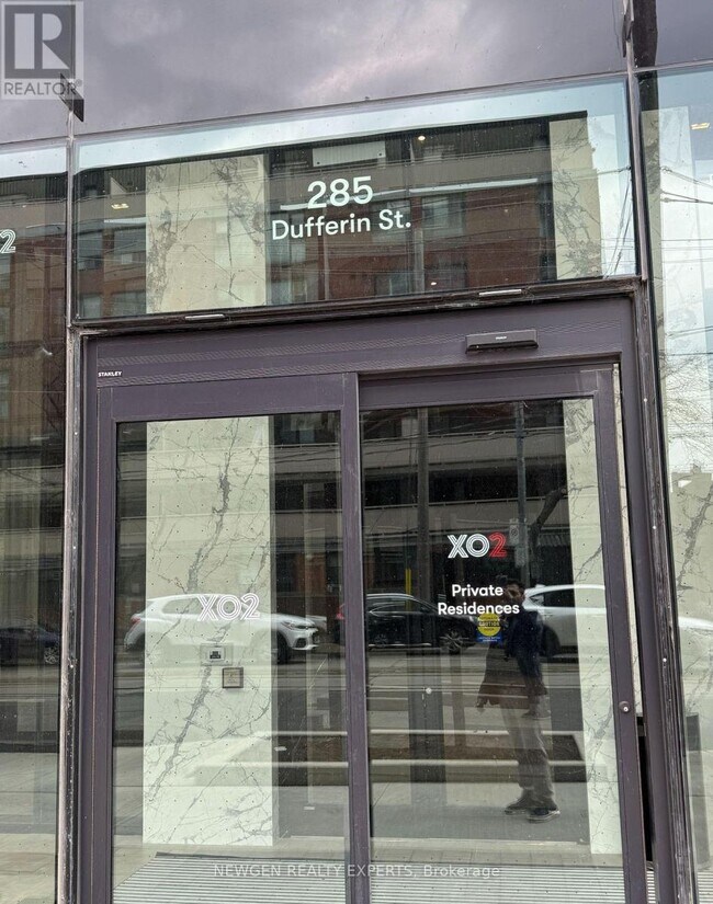 285 Dufferin St in Toronto, ON - Building Photo - Building Photo