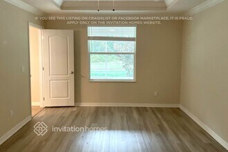 7806 Sloewood Dr in Leesburg, FL - Foto de edificio - Building Photo