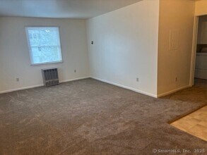 14 Cherry St in Milford, CT - Building Photo - Building Photo