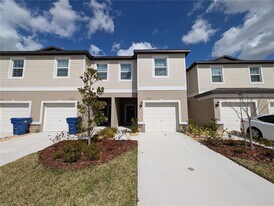 32021 Spiceberry St in San Antonio, FL - Building Photo