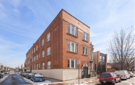 property at 3051 W Medill Ave