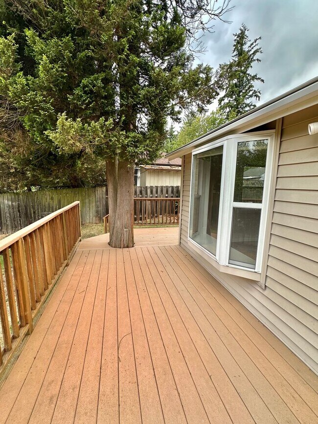15224 5th Ave NE in Shoreline, WA - Building Photo - Building Photo
