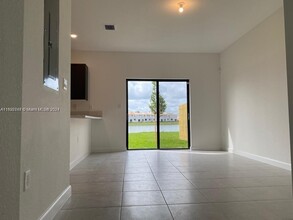 10133 SW 228th Ter in Cutler Bay, FL - Building Photo - Building Photo