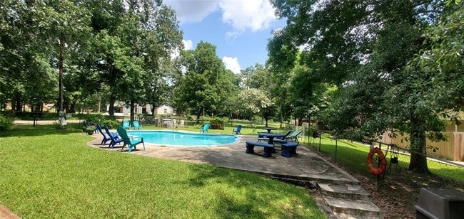 property at 28 Lakeway St