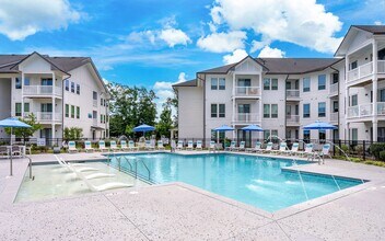 Summer Wind in Summerville, SC - Building Photo - Building Photo
