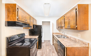 MAA Spring Creek in Simpsonville, SC - Building Photo - Building Photo