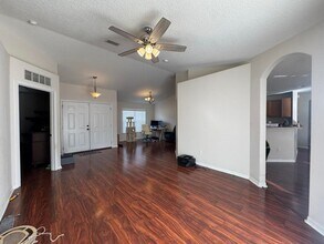 252 Fountain Lake Blvd in Daytona Beach, FL - Building Photo - Building Photo