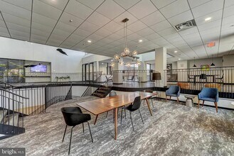 1600 W Girard Ave in Philadelphia, PA - Building Photo - Building Photo