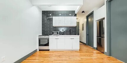 237 Montrose Ave in Brooklyn, NY - Building Photo - Building Photo