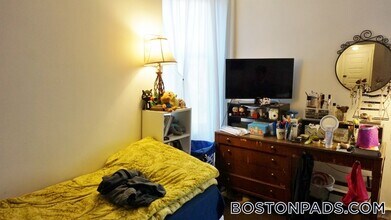 854 Beacon St, Unit 2 in Boston, MA - Foto de edificio - Building Photo