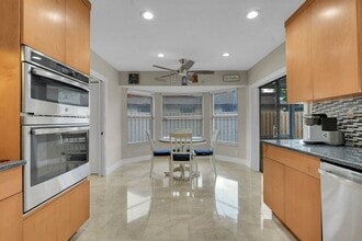 614 Azure Ave in Wellington, FL - Building Photo - Building Photo