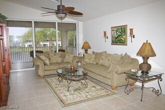 10128 Colonial Country Club Blvd in Ft. Myers, FL - Building Photo - Building Photo