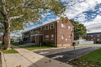 Laurelton Gardens in Rosedale, NY - Building Photo - Building Photo