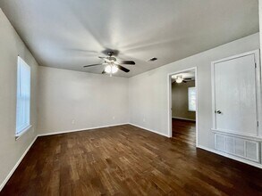 1013-1015-1015 Advance St in San Marcos, TX - Building Photo - Building Photo