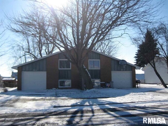 property at 1928 Brentwood Dr
