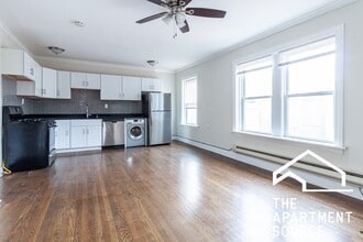 2127 N Dayton St in Chicago, IL - Building Photo - Building Photo