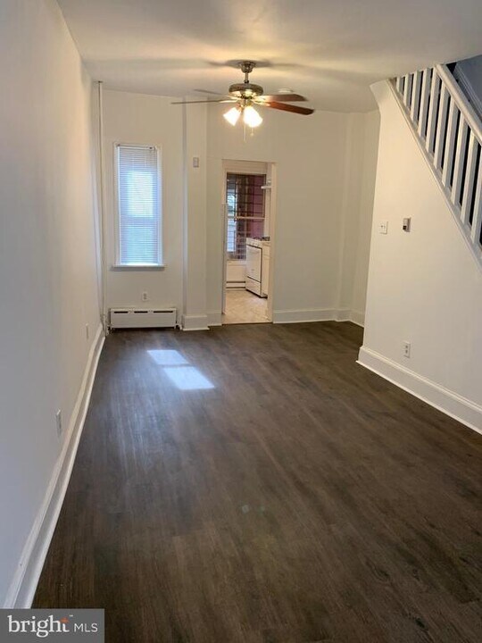 2873 Chatham St in Philadelphia, PA - Building Photo