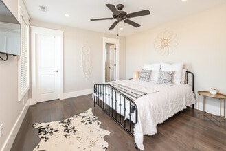 83 Cooper St in Charleston, SC - Building Photo - Building Photo