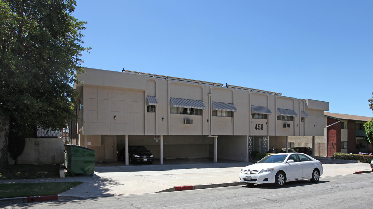 458 E Tujunga Ave in Burbank, CA - Building Photo