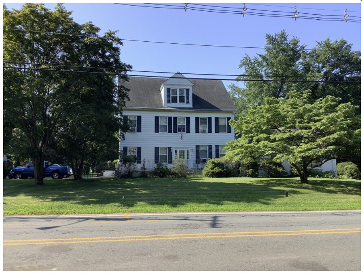 549 Piermont Ave in River Vale, NJ - Foto de edificio