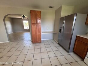 1148 Newbern St NE in Palm Bay, FL - Building Photo - Building Photo