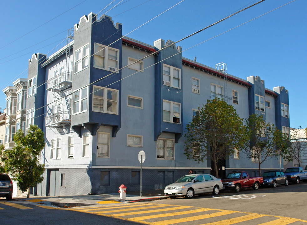 2001 Grove St in San Francisco, CA - Building Photo