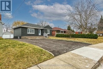346 Pottruff Rd N in Hamilton, ON - Building Photo - Building Photo