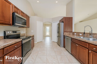 250 Portland Ave in Spring Hill, FL - Building Photo - Building Photo