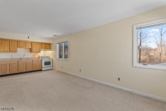 146 Main St in Bloomingdale, NJ - Building Photo - Building Photo