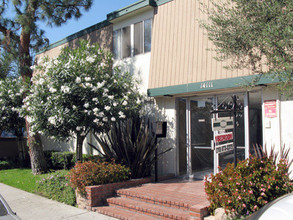 Trinidad Apartments in Hawthorne, CA - Building Photo - Building Photo