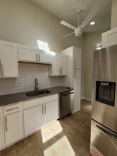 102 S 16th St in Pittsburgh, PA - Building Photo - Building Photo