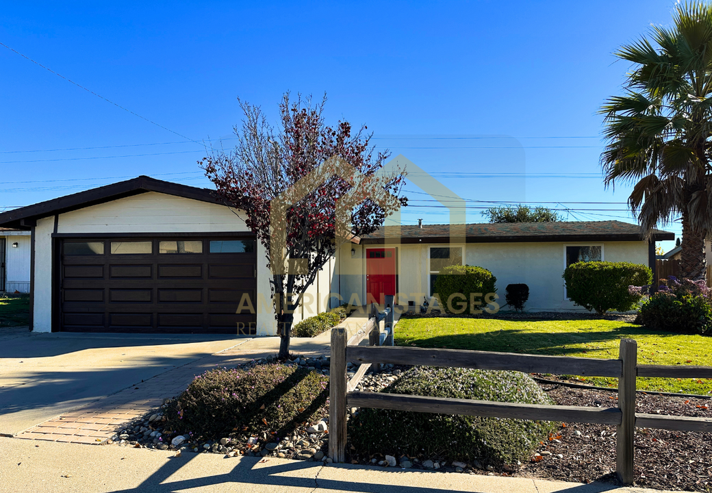 3626 Rucker Rd in Lompoc, CA - Building Photo