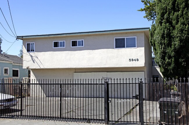 5949 Bromley Ave in Oakland, CA - Building Photo - Building Photo