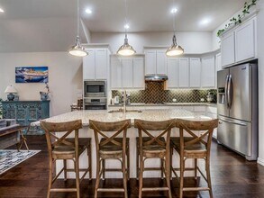 915 Enchanted Wood Dr in Arlington, TX - Building Photo - Building Photo