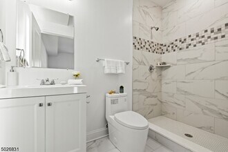 73 4th Ave-Unit -1B in Newark, NJ - Building Photo - Building Photo