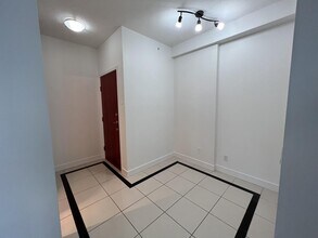 1239 W Georgia St in Vancouver, BC - Building Photo - Building Photo