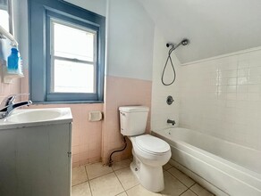 93 Rose Ter, Unit 3 in Newark, NJ - Foto de edificio - Building Photo