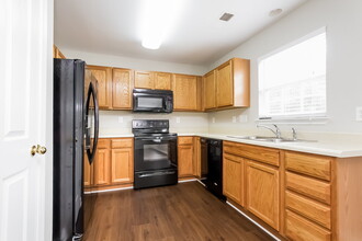 10126 Green Hedge Ave in Charlotte, NC - Building Photo - Building Photo