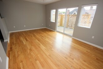 816 S Negley Ave, Unit #3 in Pittsburgh, PA - Foto de edificio - Building Photo
