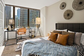 324 E Ontario St in Chicago, IL - Foto de edificio - Building Photo