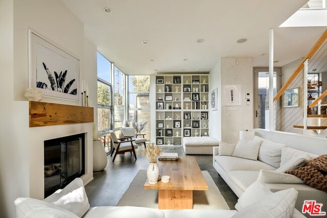 844 California Ave in Los Angeles, CA - Building Photo - Building Photo