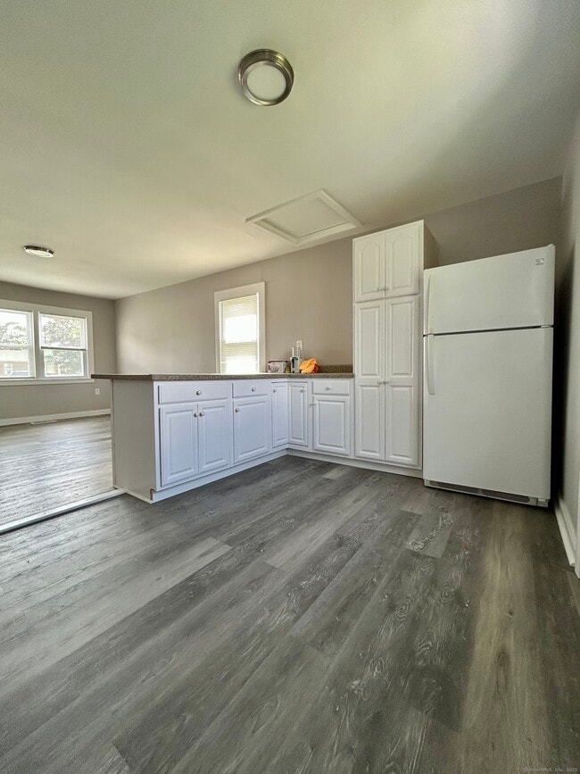 17 Oakland Ct in Groton, CT - Building Photo - Building Photo