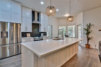6505 SW 135 Pl in Archer, FL - Building Photo - Building Photo