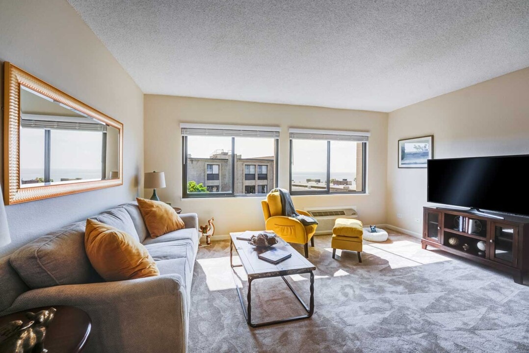 Chateau La Jolla - All Inclusive in La Jolla, CA - Foto de edificio