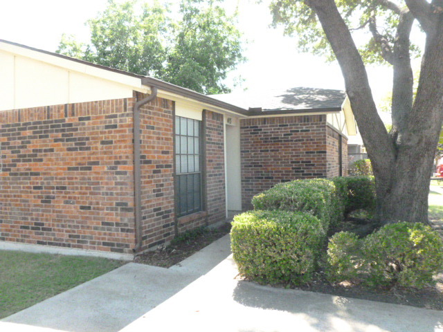 413 Alva Dr in Grand Prairie, TX - Building Photo - Building Photo