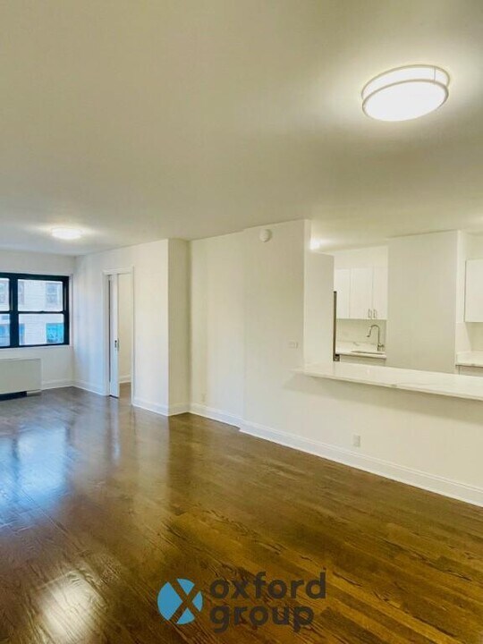 400 E 89th St in New York, NY - Building Photo