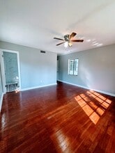 747 Moravon Ave in Jacksonville, FL - Foto de edificio - Building Photo