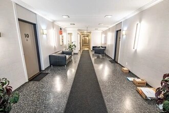 100 Marion St, Unit 31 in Brookline, MA - Building Photo - Building Photo